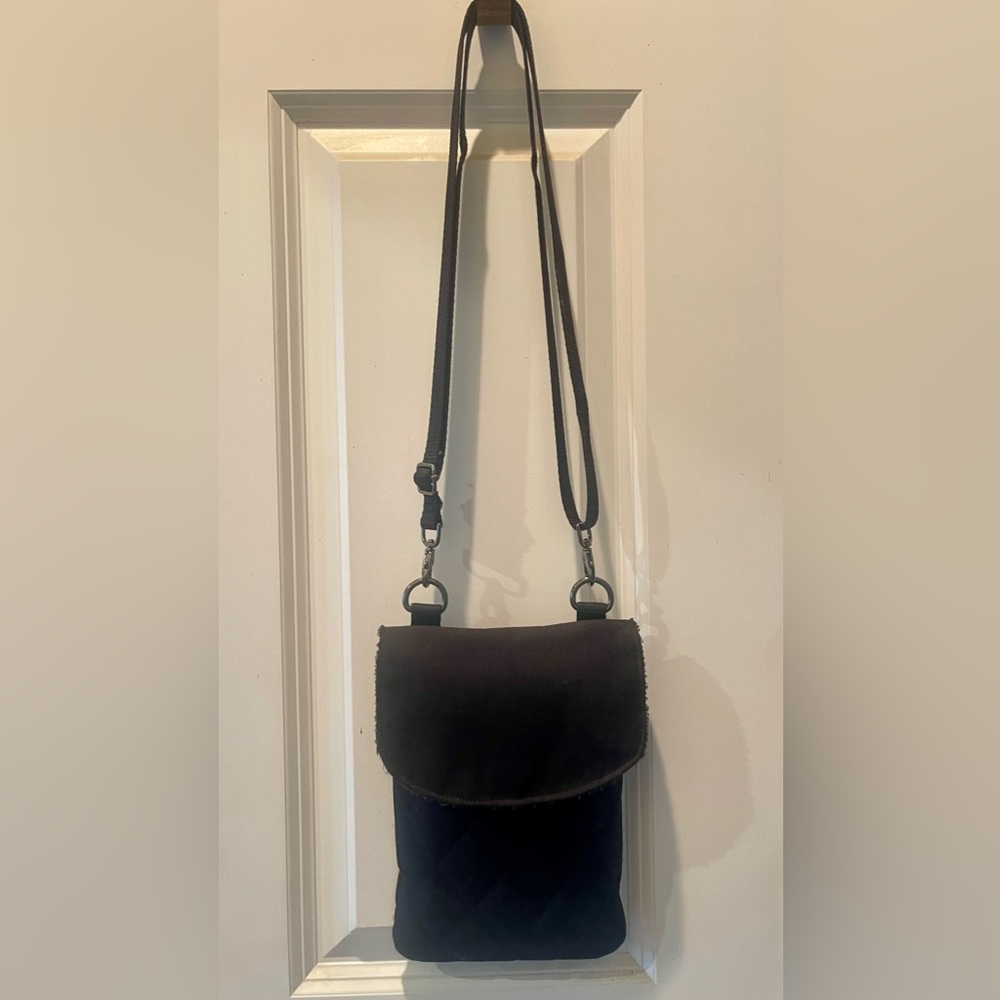Chic Black Crossbody Bag